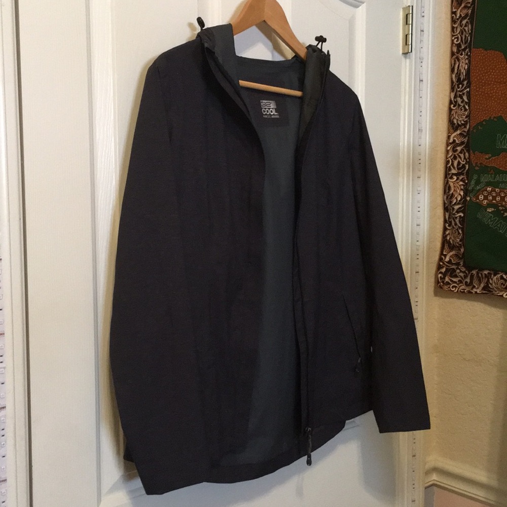 32 degrees cool waterproof jacket